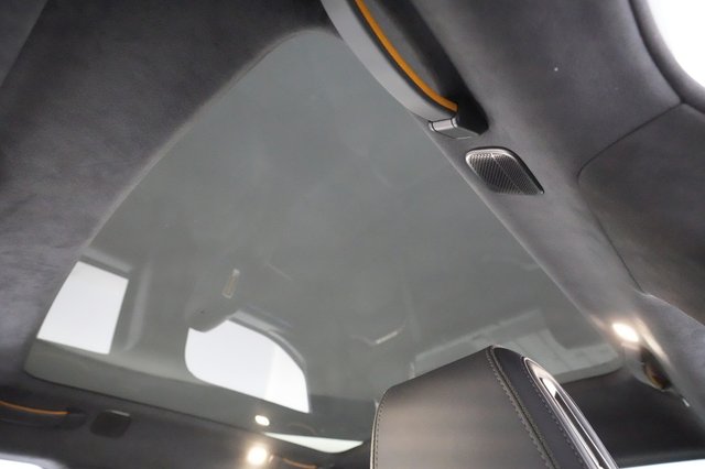 2022 Rivian R1T — photo 22 of 29