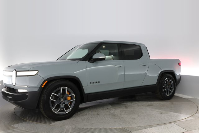 2022 Rivian R1T — photo 11 of 29