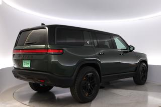 2025 Rivian R1S — photo 2 of 24