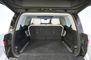 2025 Rivian R1S — photo 6 of 24