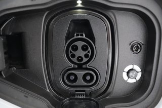 2022 Ford Mustang Mach-E — photo 8 of 24