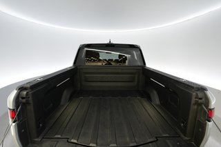 2024 Rivian R1T — photo 6 of 25