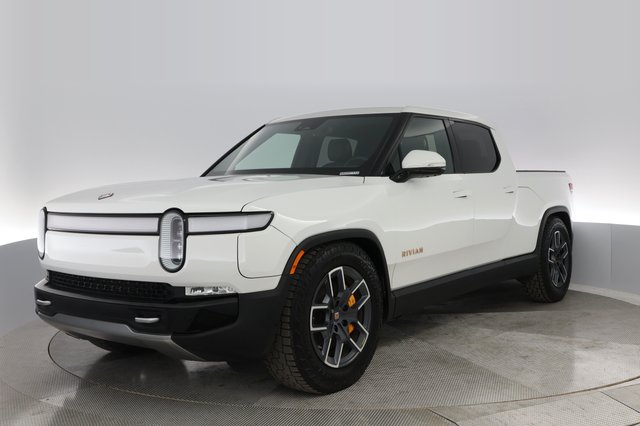 2022 Rivian R1T — photo 5 of 32