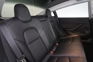 2022 Tesla Model 3 — photo 4 of 26