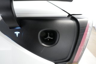 2022 Tesla Model 3 — photo 8 of 26