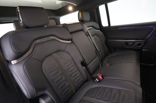 2023 Rivian R1S — photo 4 of 26