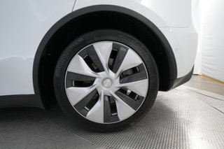 2021 Tesla Model Y — photo 7 of 25