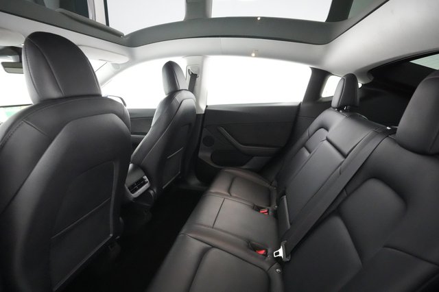 2020 Tesla Model Y — photo 18 of 34