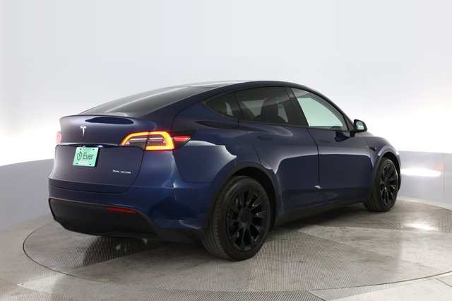 2020 Tesla Model Y — photo 9 of 34