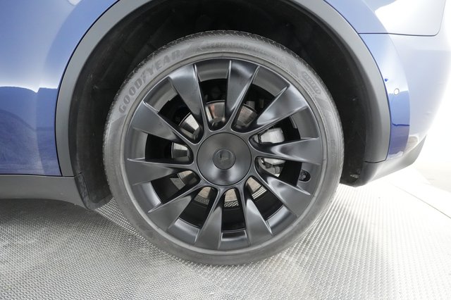 2020 Tesla Model Y — photo 14 of 34