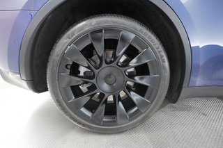 2020 Tesla Model Y — photo 16 of 34