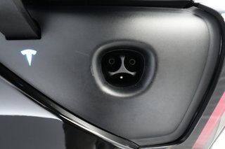 2024 Tesla Model Y — photo 8 of 24