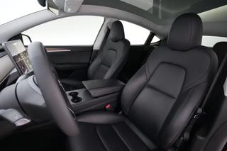 2024 Tesla Model Y — photo 3 of 24