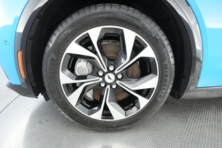 2022 Ford Mustang Mach-E — photo 13 of 31