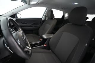 2025 Hyundai Kona Electric — photo 3 of 25