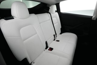 2023 Tesla Model Y — photo 4 of 21