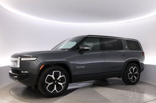 2024 Rivian R1S — photo 14 of 24