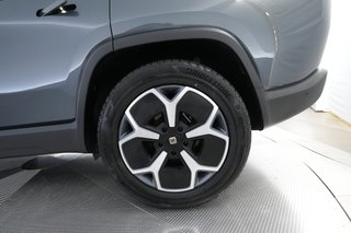 2024 Rivian R1S — photo 15 of 24