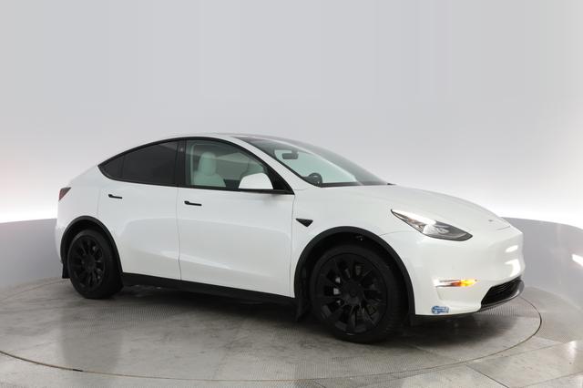 2021 Tesla Model Y — photo 8 of 26