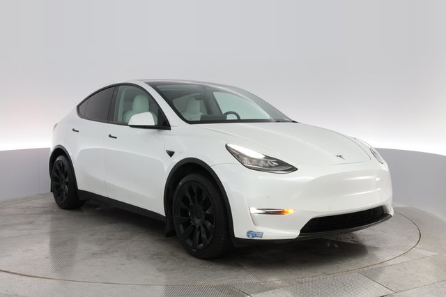 2021 Tesla Model Y — photo 7 of 26