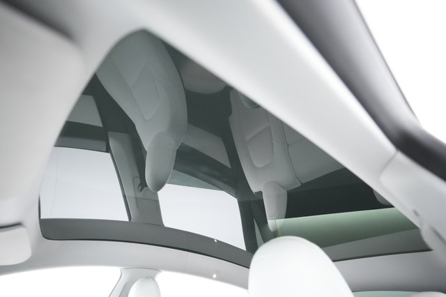 2021 Tesla Model Y — photo 23 of 26