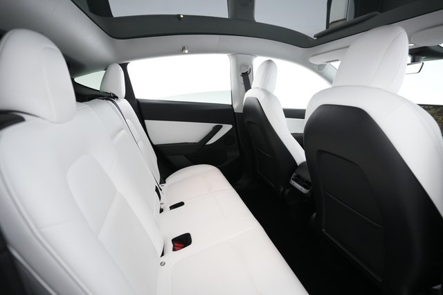 2021 Tesla Model Y — photo 20 of 26