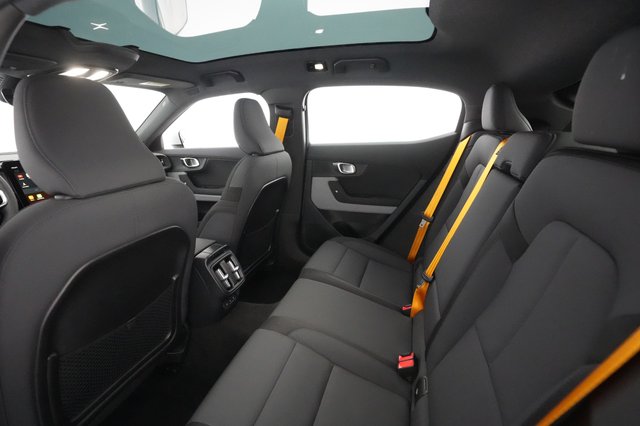 2022 Polestar 2 — photo 17 of 27