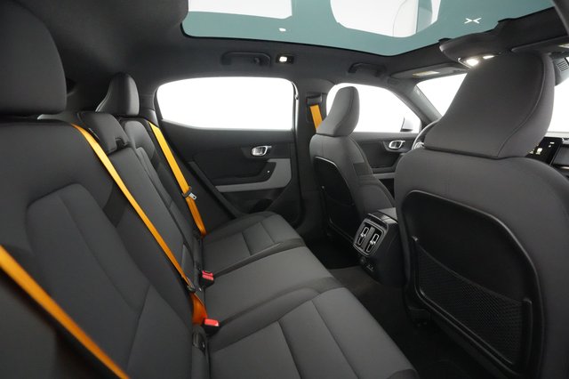 2022 Polestar 2 — photo 4 of 27