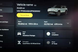 2023 Rivian R1S — photo 5 of 24