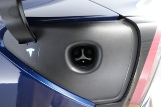 2023 Tesla Model 3 — photo 8 of 22