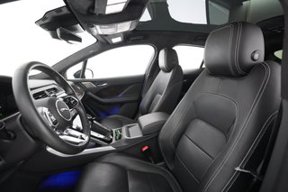 2019 Jaguar I-Pace — photo 17 of 33