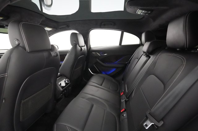 2019 Jaguar I-Pace — photo 18 of 33