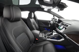 2019 Jaguar I-Pace — photo 19 of 33