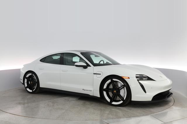 2020 Porsche Taycan — photo 8 of 33