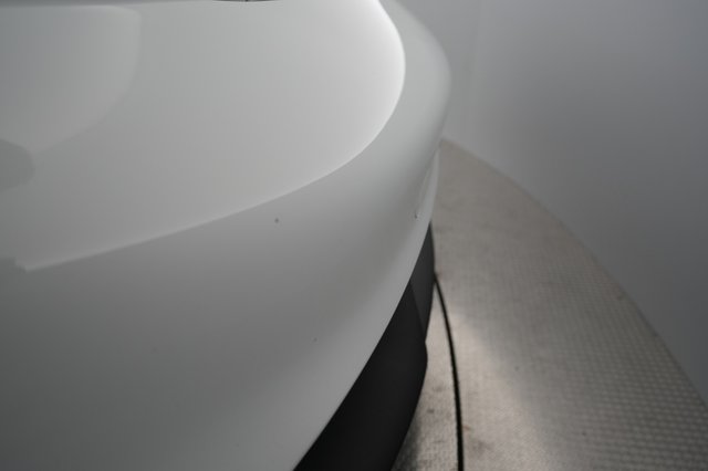2020 Porsche Taycan — photo 31 of 33