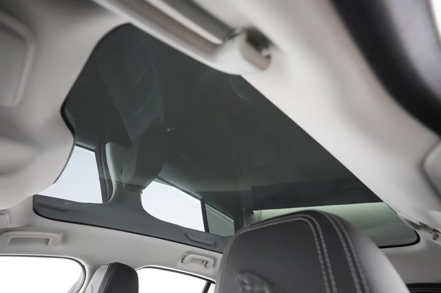 2023 Jaguar I-Pace — photo 21 of 26