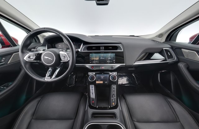 2023 Jaguar I-Pace — photo 20 of 26