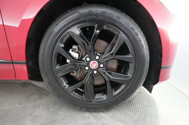 2023 Jaguar I-Pace — photo 14 of 26