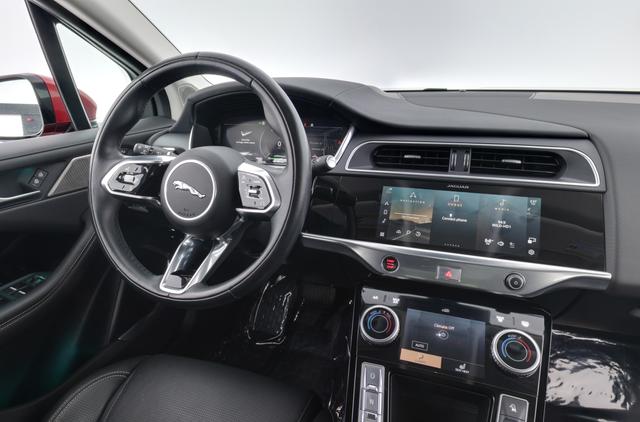 2023 Jaguar I-Pace — photo 3 of 26