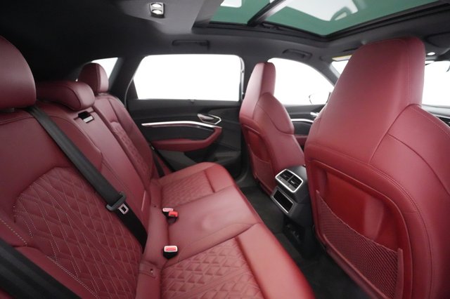2023 Audi e-tron — photo 3 of 25