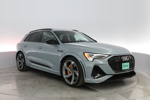 2023 Audi e-tron — photo 7 of 25