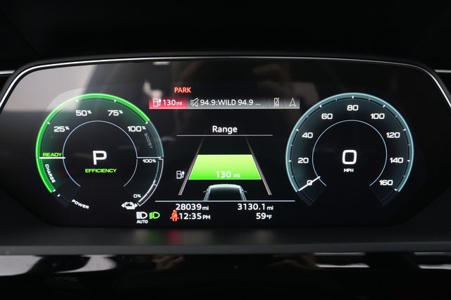 2023 Audi e-tron — photo 4 of 25