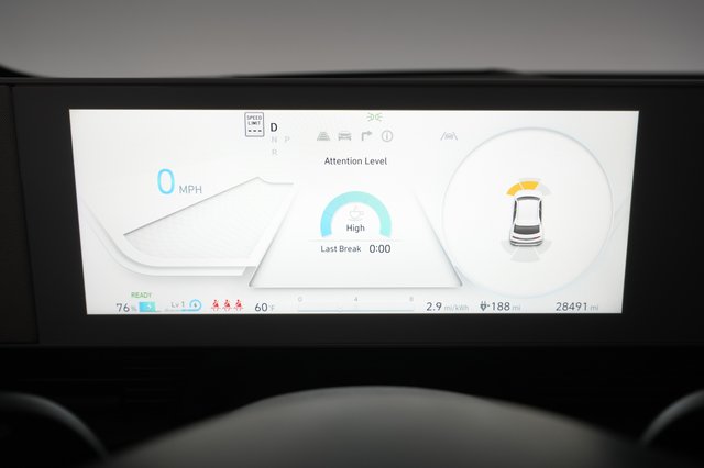 2023 Hyundai IONIQ 5 — photo 5 of 29