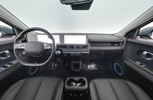 2023 Hyundai IONIQ 5 — photo 19 of 29