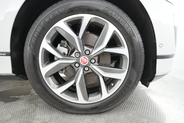 2019 Jaguar I-Pace — photo 15 of 26