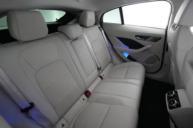 2019 Jaguar I-Pace — photo 3 of 26