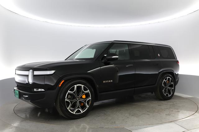 2022 Rivian R1S — photo 10 of 26