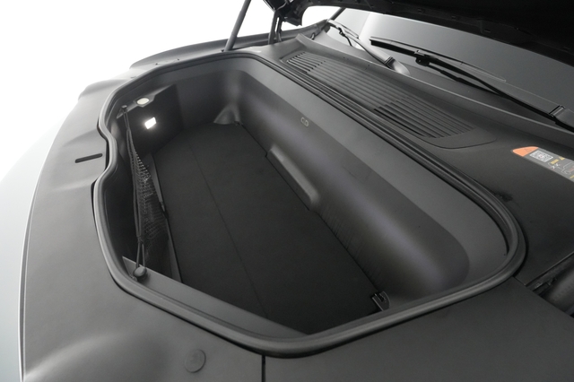 2022 Rivian R1S