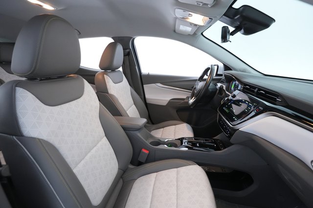 2023 Chevrolet Bolt EUV — photo 19 of 30