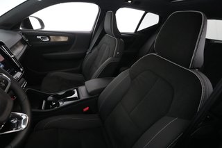 2023 Volvo XC40 Recharge — photo 3 of 21